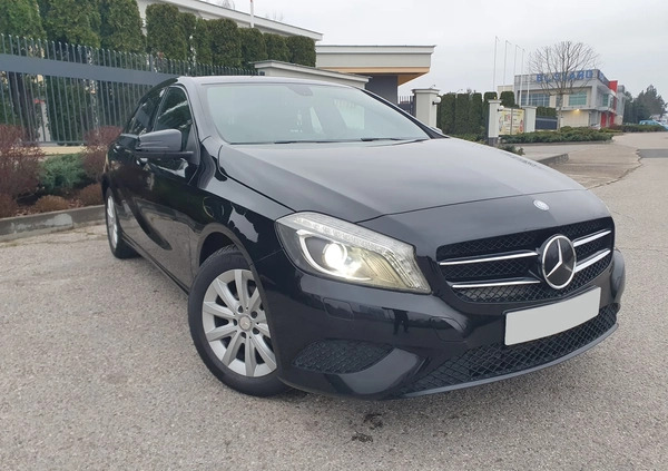 Mercedes-Benz Klasa A cena 46200 przebieg: 250000, rok produkcji 2014 z Wałcz małe 191